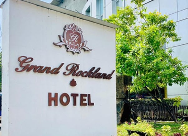Grand Rockland Hotel